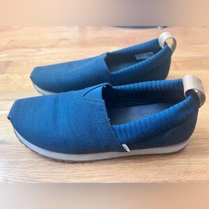 Toms Women’s Resident Slip-On Shoes